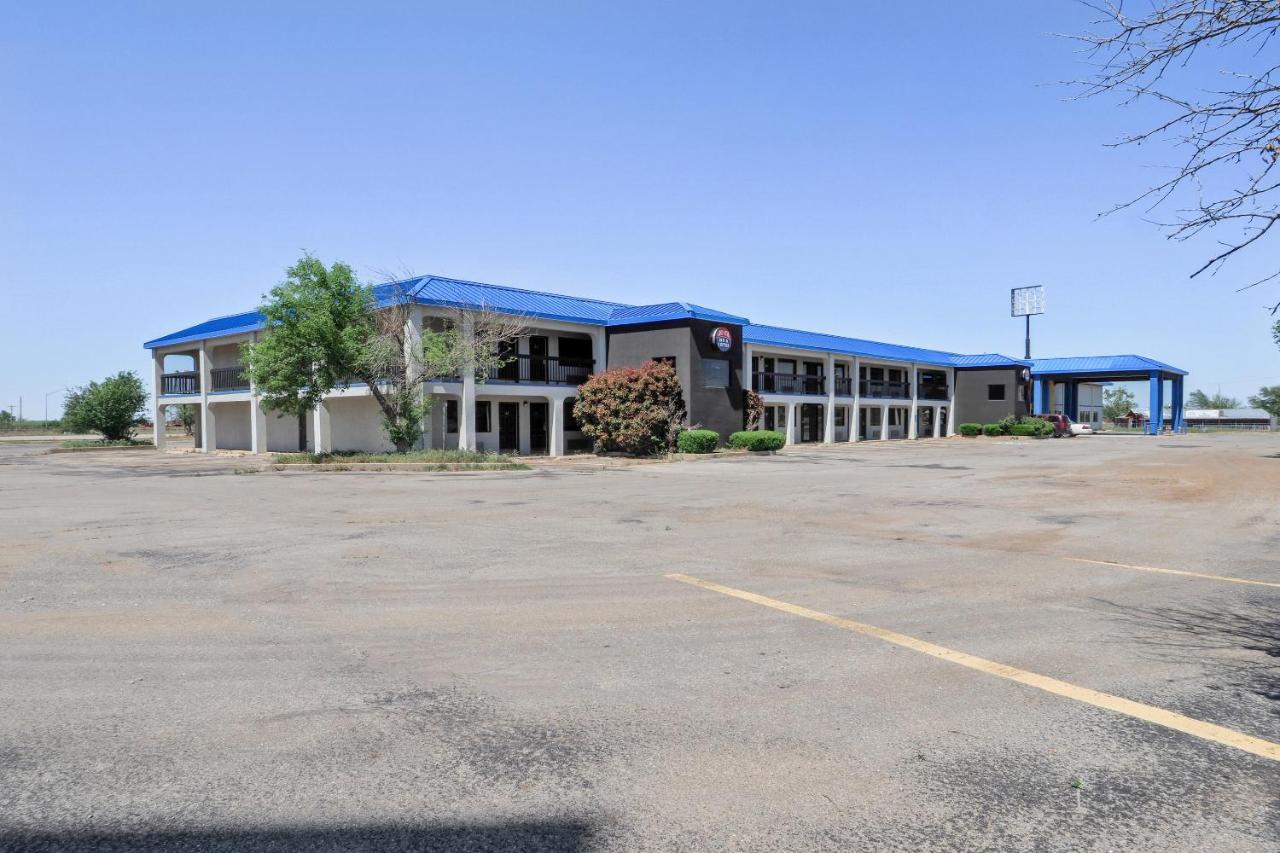 Lonestar Inn & Suites, Erick Ok Hwy 40 By Oyo Экстерьер фото